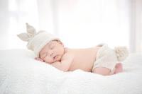 Kolki u niemowlaka: Przyczyny, objawy i skuteczne leczenie