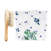 LULLALOVE Miękka szczotka z włosia koziego z myjką w jagódki, 1szt.