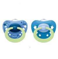 NUK SIGNATURE NIGHT silikonowy smoczek uspokajający 18-36 miesięcy 2 sztuki w pudełku Boy (739.697B)