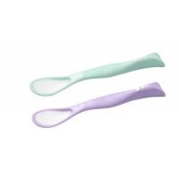 BABYONO Łyżeczki plastyczne 1066/03 zielona i różowa, 2 sztuki